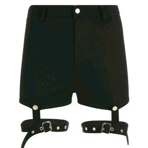High waist black hollow belt shorts